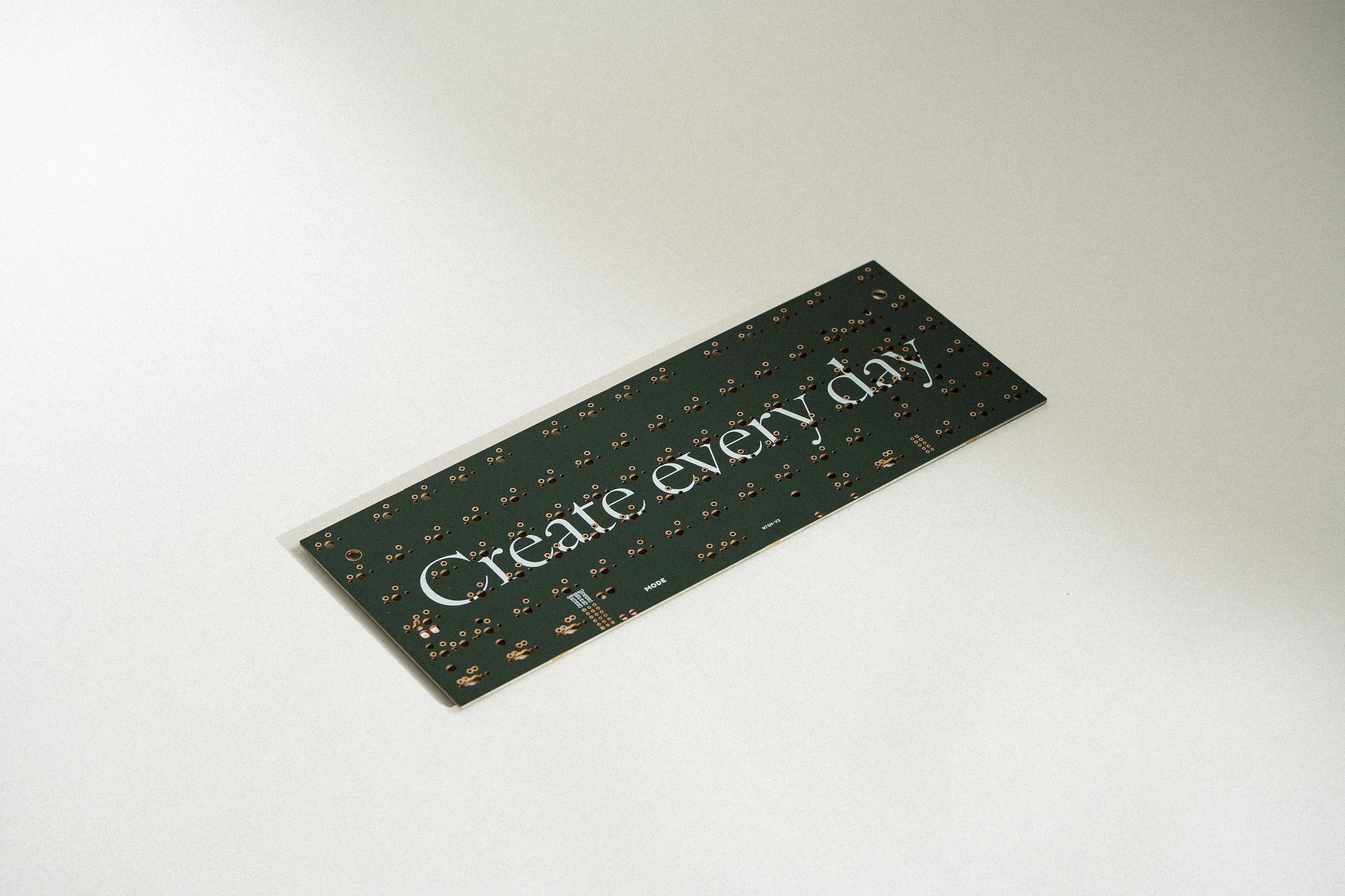 75% PCB - Image 4